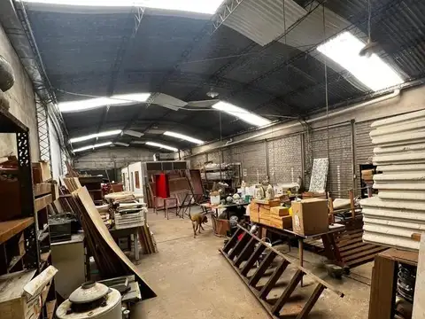 Galpon en Venta en Tolosa, USD 140.000