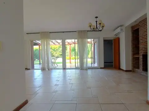 VENTA o ALQUILER - 3 DORM. Y POSIBILIDAD DE UN 4to.