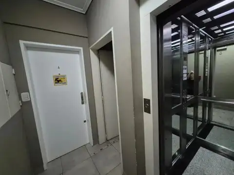 Las Piedras 1200, Piso 6