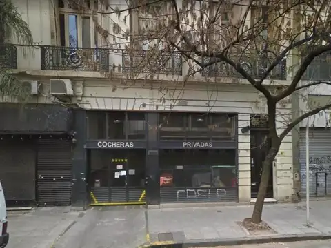 Avenida Hipólito Yrigoyen 2100