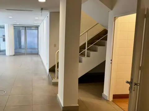 VENTA LOCAL COMERCIAL EN ESQUINA - EX BANCO