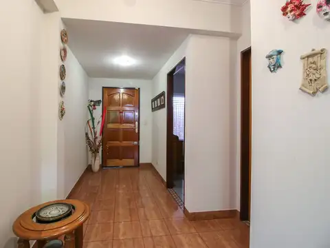 VENTA CASA 6 AMBIENTES DE CATEGORIA EN MATADEROS