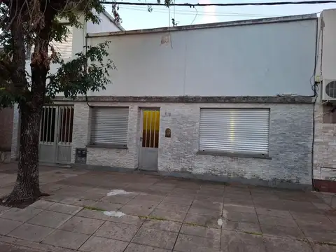 Santiago Derqui 1700 - Sargento Cabral