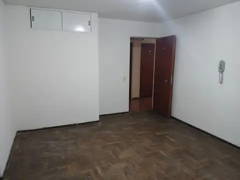 Departamento en Alquiler en Primera Sección, $ 400.000