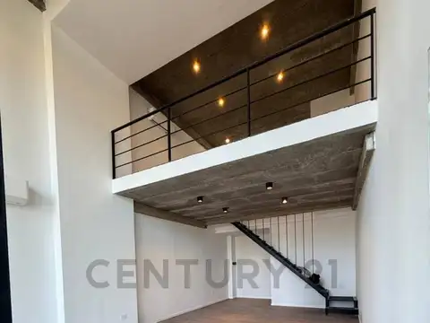 Local comercial en alquiler en City Bell – sobre Calle 467 – 64,70 m²