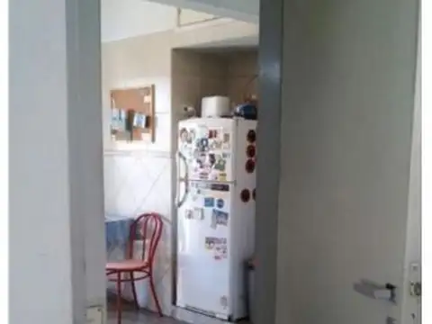 Casa A Refaccionar Con Mucho Potencial, Amplio Jardin!