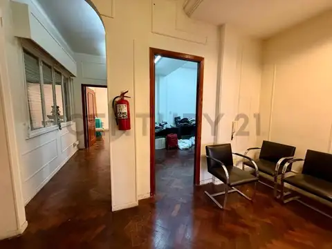 Santiago del Estero 200, Piso 1