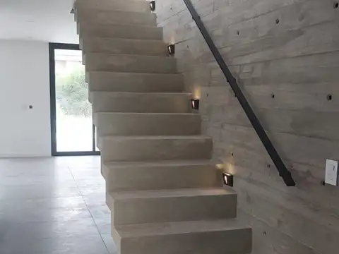 PUERTOS DEL LAGO ARAUCARIAS 100