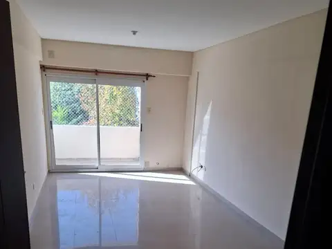 M De Cervantes 3000, Piso 2