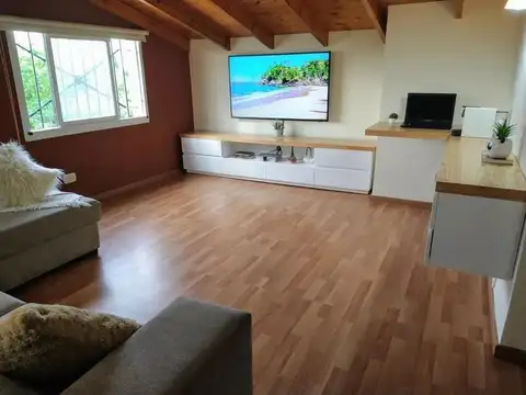 Depto Tipo Casa en Venta de 3 dormitorios