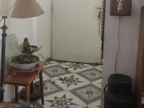 DEPARTAMENTO 4 AMBIENTES SOBRE AVDA. LAFUENTE AL 1500-