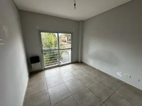 Departamento en Alquiler en Moron, $ 500.000