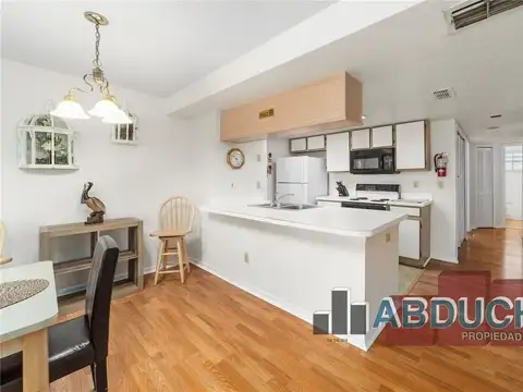Casa - Venta - Estados Unidos, Florida - ROYAL BAY BOULEVARD 2016