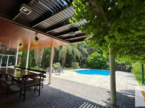 Casa en venta - 4 Dormitorios 4 Baños - Cocheras - 5.229Mts2 - Exaltación de la Cruz