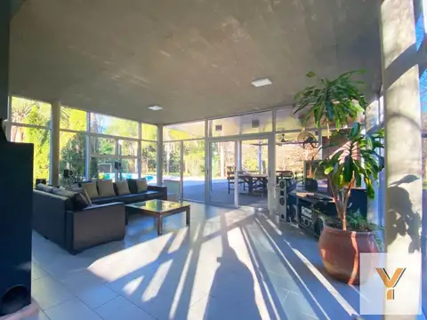 Casa en venta - 4 Dormitorios 4 Baños - Cocheras - 5.229Mts2 - Exaltación de la Cruz