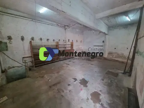 Local - Venta - Argentina, Berazategui - Calle 149 1103