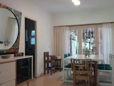 Casa en Alquiler Temporal con 2 cocheras