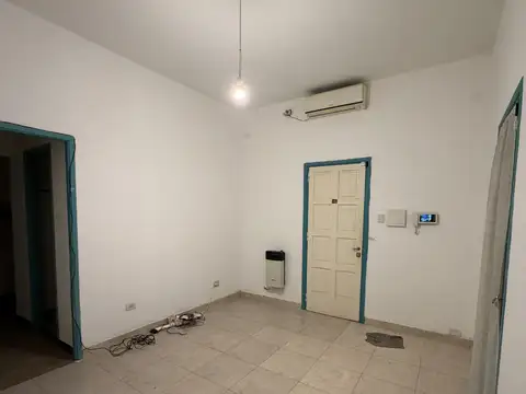 Depto Tipo Casa en Alquiler de 3 ambientes