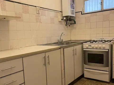Depto Tipo Casa en Alquiler 40 años