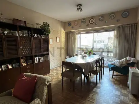 Departamento 4 ambientes con 2 baños
