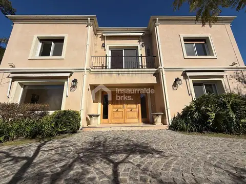Casa en Venta de 5 dormitorios