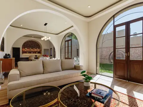 Casa en Venta en Nuestra Señora De Lourdes, USD 420.000