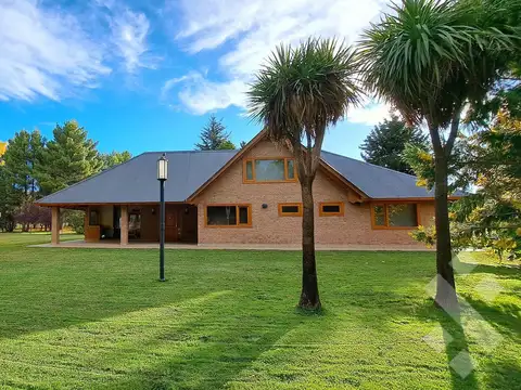 VENTA CASA 3 DORM, FONDO CAMPO GOLF-ARROYITO COUNTRY CLUB