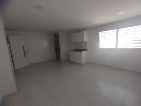 Departamento en Alquiler en Villa Martelli, $ 600.000