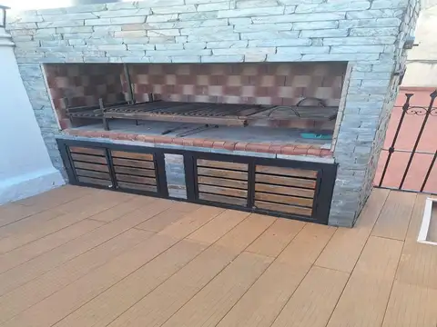 Depto Tipo Casa en Venta 80 años