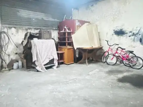 Galpòn en barrio Azcuenaga