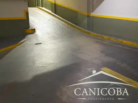 Cochera en Centro