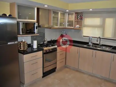 VENTA 5 Hectáreas con Chalet en Centenario