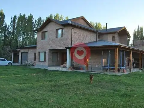 VENTA 5 Hectáreas con Chalet en Centenario