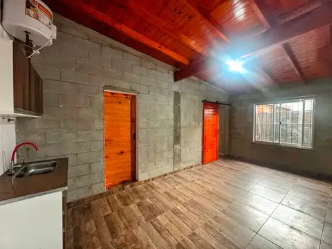 Depto Tipo Casa en Alquiler de 2 ambientes