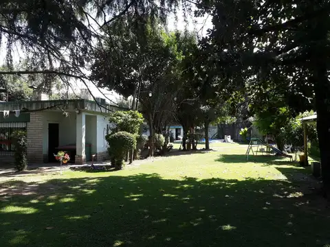 CHALET QUINTA S/LOTE 800 M2 C/PISCINA MUY CERCA RUTA 5