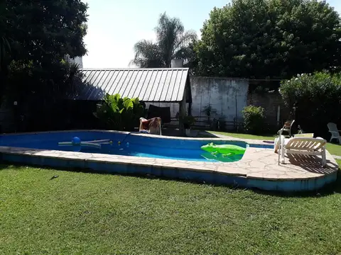 CHALET QUINTA S/LOTE 800 M2 C/PISCINA MUY CERCA RUTA 5