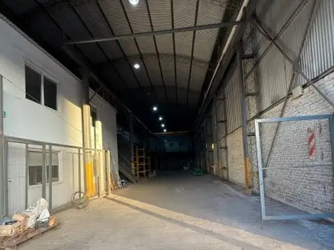 Galpon en Venta 42,63  mts Fondo