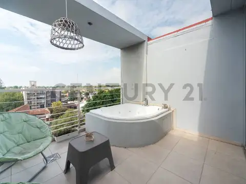 VENTA Triplex 3 ambientes con cochera y terraza – Centro de Belén de Escobar sob