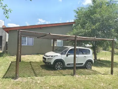 Casa 3 ambientes con 1 baño