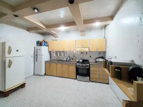 Venta Casa 5 Ambientes con Garage Terraza y Quincho