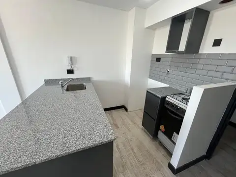9 de Julio 300, Piso 1