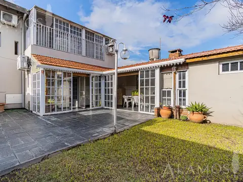 Depto Tipo Casa en Venta de 4 ambientes