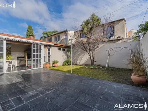 Depto Tipo Casa en Venta de 4 ambientes