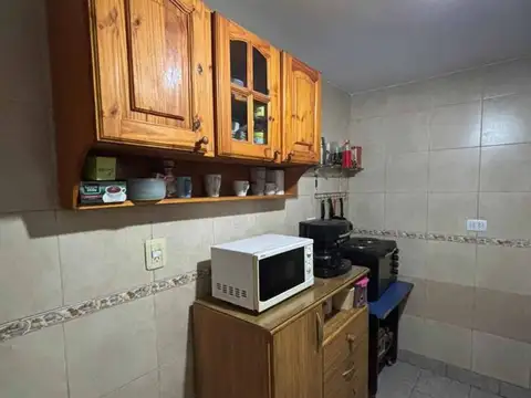 Avenida Hipólito Yrigoyen 2000