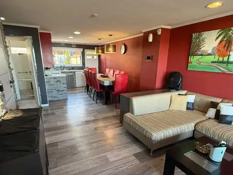 Casa en Alquiler - 4 Dormitorios 4 Baños - 300mts - Mar Del Plata