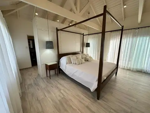 Venta Casa 4 ambientes en Fincas Golf