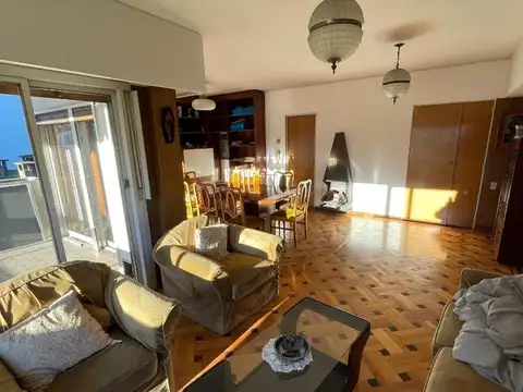 Semipiso 4 amb con dep + cochera + amenities