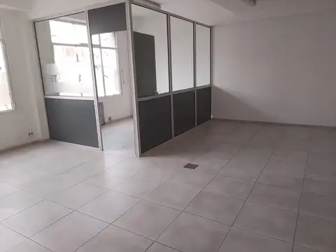 Oficina en Alquiler 30 años