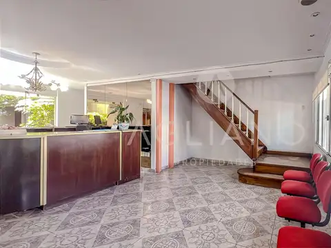 ¡OPORTUNIDAD ÚNICA CHAUVÍN! IMPONENTE EDIFICIO CORPORATIVO 590 m² CUBIERTOS | IDEAL DESARROLLO O EMP