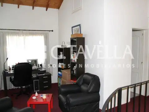 Casa 5 ambientes con 4 baños